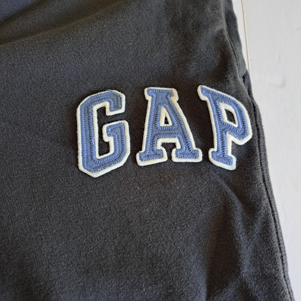 GAP Men's Knit Black Shorts - Picture 13 of 13